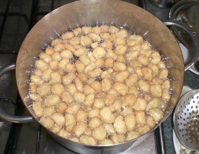struffoli ricetta cioccolato bianco limone