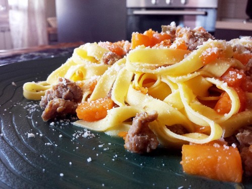 tagliatelle salsiccia zucca
